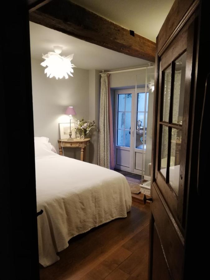 Au Charme Du 13 Faubourg De France A Bouillon 빌라 외부 사진